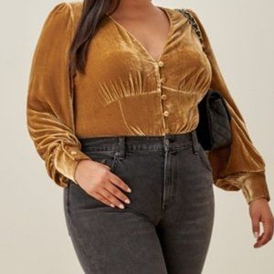 Beautiful Gold Velvet Reformation Plus Size Shirt. High End Plus Size. Size 18.